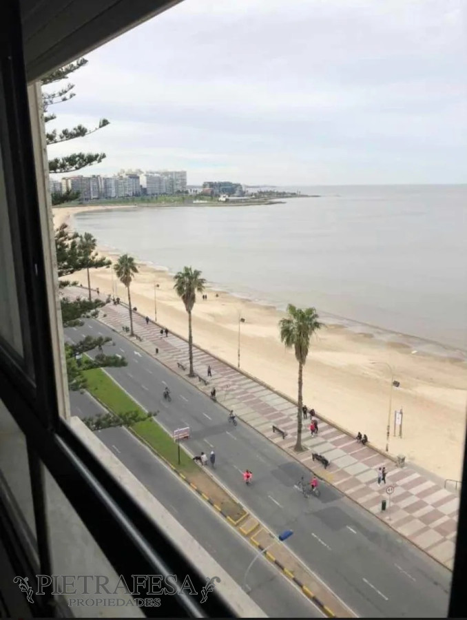 Apartamento ID.5524 - Apartamento en venta 4 dormitorios, 4 baños, terraza y garaje -Rambla República Del Perú- Pocitos 
