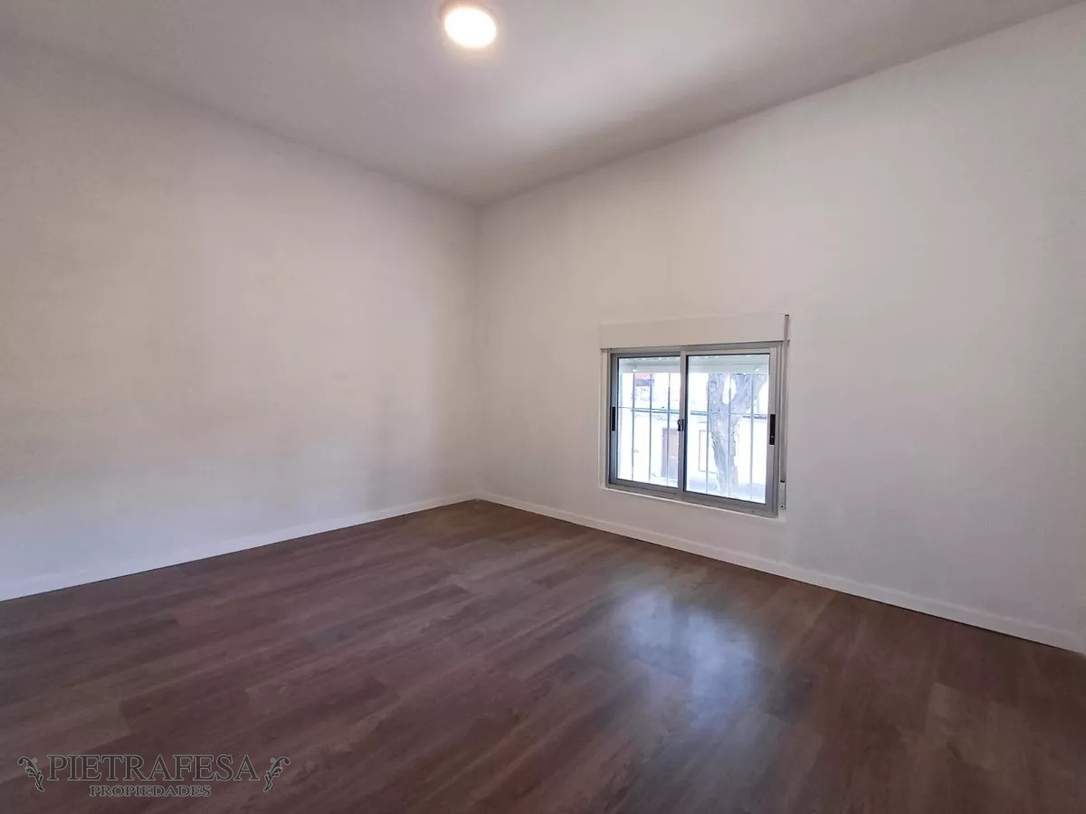 Apartamento ID.10829 - Apto en venta 2 dormitorios, 1 baño, cochera-Jacinto Vera