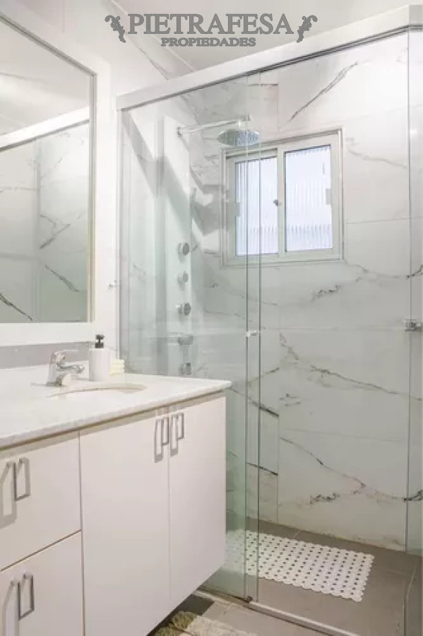 Apartamento ID.12431 - Apartamento en alquiler, 3dormitorios, 2baños, terraza, garaje, amueblado. Malvin.