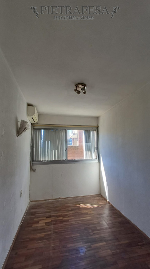 Apartamento ID.15483 - Apartamento en venta, 3 dormitorios, 1 baño, terraza lavadero. Malvin Norte.