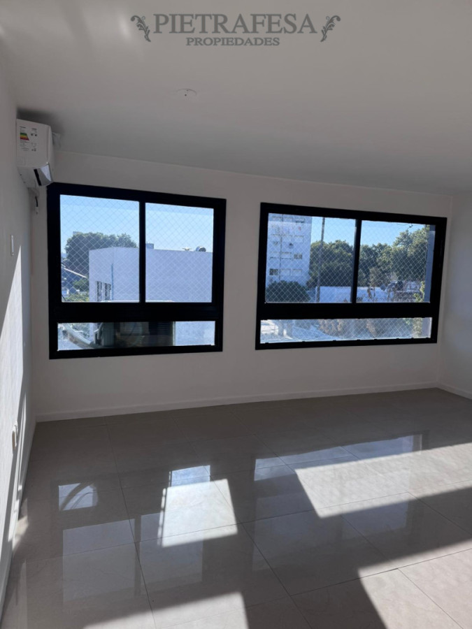 Apartamento ID.14828 - Apartamento en alquiler, monoambiente, 1 baño. Pocitos.