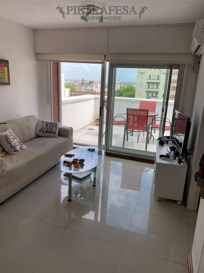 Apartamento ID.3143 - Penthouse en venta con renta 1 dormitorio, 1 baño y terraza- Cnel. Brandzen-Tres Cruces 