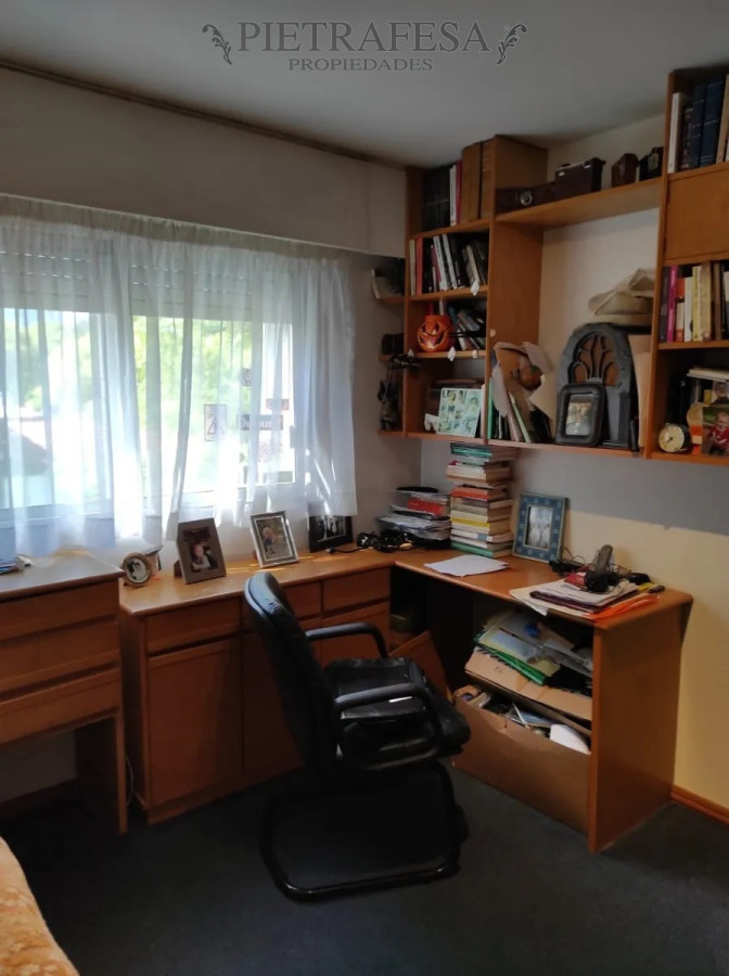 Apartamento ID.5609 - Apartamento amueblado 3 dormitorios, 4 baños, terraza y garaje- Echevarriarza- Pocitos