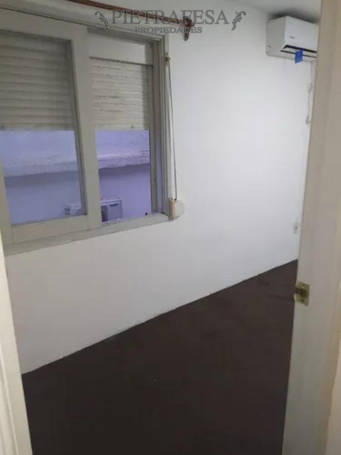 Apartamento ID.13484 - Apartamento en alquiler, 2dormitorios, 1baño, patio. Reducto.