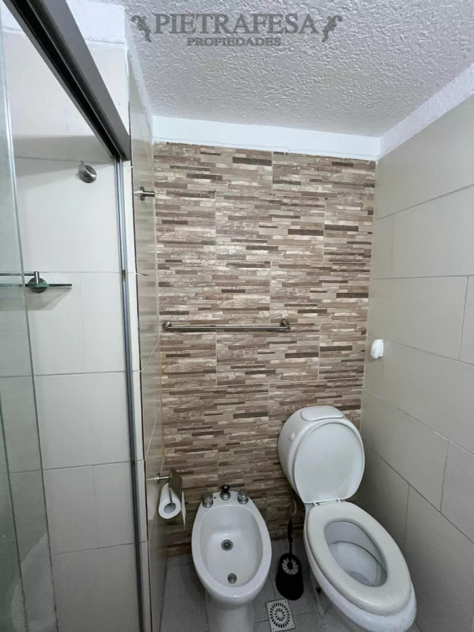 Apartamento ID.10128 - Apto en venta amueblado, 1 dormitorio, 1 baño-Tres Cruces