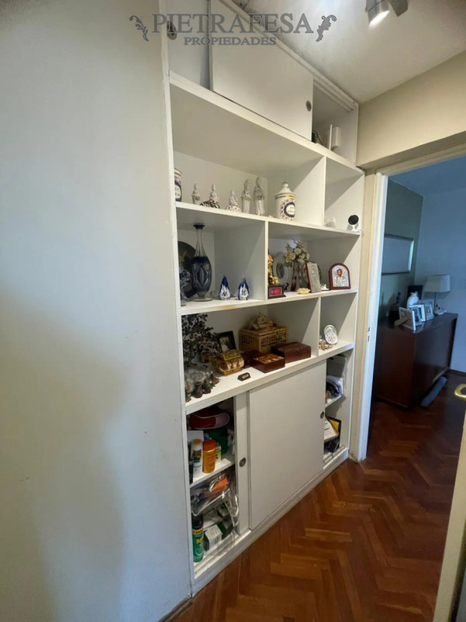 Apartamento ID.15960 - Apartamento en alquiler, 2 dormitorios, 1 baño, terraza lavadero. Centro.