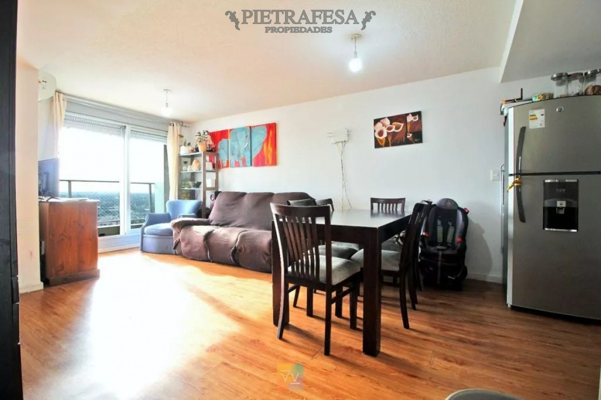 Apartamento ID.7119 - Apartamento en venta con renta, 2 dormitorios, 1 baño, terraza, Bv. Gral Artigas, Jacinto Vera.