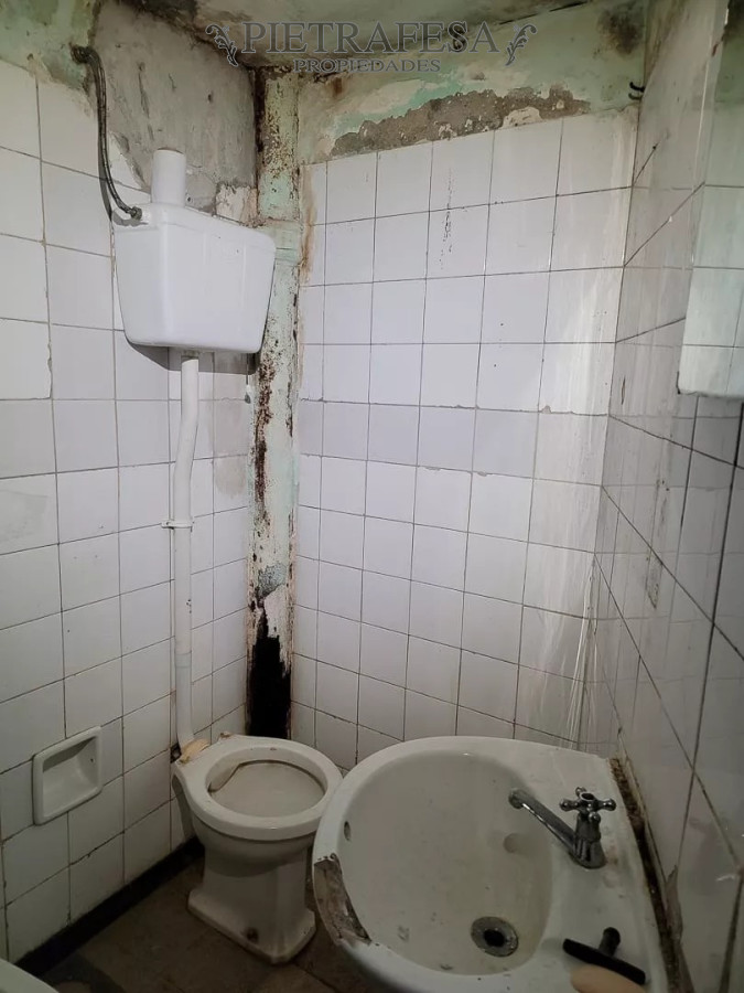 Apartamento ID.8011 - Apartamento a reciclar en venta, 3 dormitorios, 1 baño y azotea-Vilardebó-Reducto