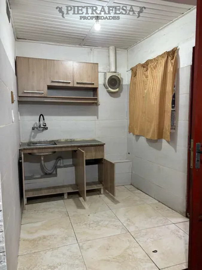 Apartamento ID.13912 - Apartamento en alquiler, 1 dormitorio, 1 baño, patio. Colon.