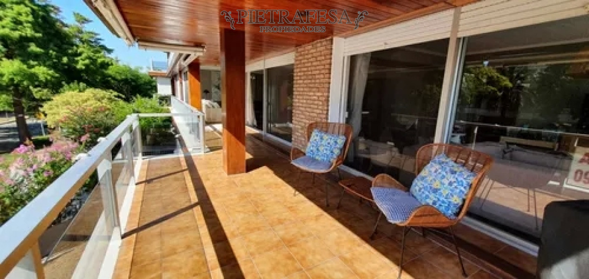 Apartamento ID.11139 - Apartamento en alquiler, 3dorm, 4baños, terraza, garaje. Carrasco.