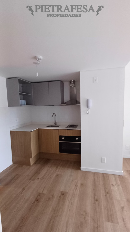 Apartamento ID.13894 - Apartamento a estrenar, monoambiente con patio. La Blanqueada.