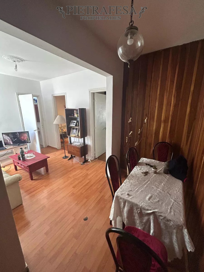 Apartamento ID.11700 - Apto en venta 2 dormitorios, 1 baño, balcón-Centro