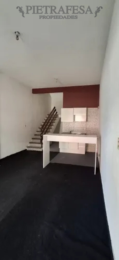 Apartamento ID.13924 - Apartamento en alquiler, 2 dormitorios, 1 baño. Centro.