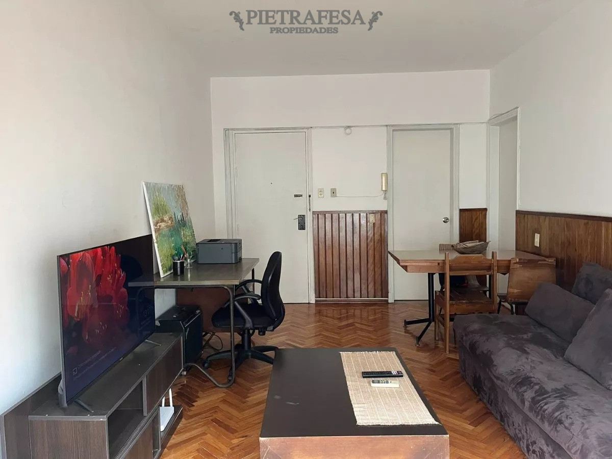 Apartamento ID.7472 - Apartamento en venta 1 dormitorio, 1 baño y balcón-Calle Soriano -Centro