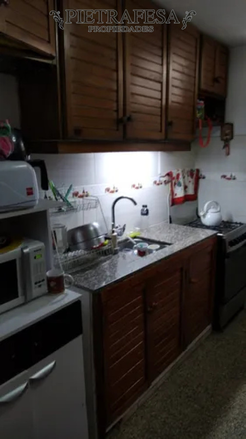 Apartamento ID.13279 - Apartamento en alquiler, 2dormitorios, 1baño, Malvin Norte.