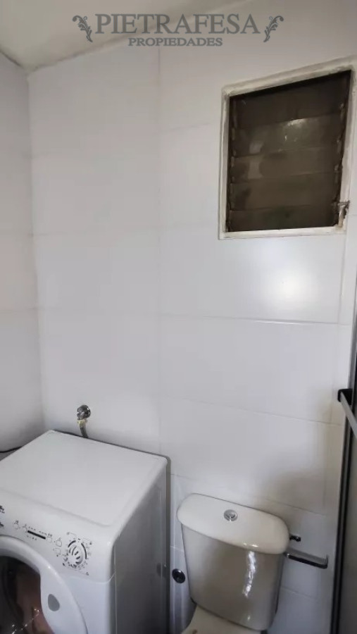 Apartamento ID.11415 - Apto en venta con renta, 1 dormitorio, 1 baño, patio-Cordón.