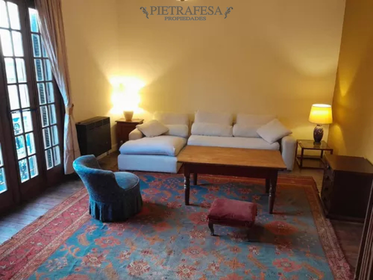 Apartamento ID.12736 - Apartamento en alquiler, 3dormitorios, 1baño, balcón. Ciudad Vieja.