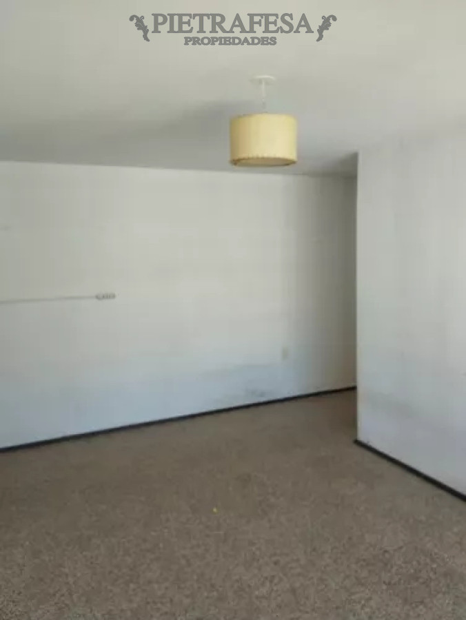 Apartamento ID.12782 - Apartamento en venta con renta, 3 dormitorios, 1 baño, terraza lavadero. Malvin Norte.