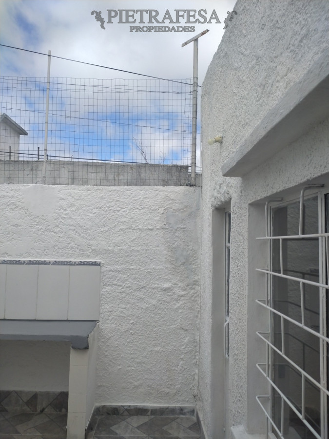 Apartamento ID.6586 - Padrón con 6 aptos con renta en venta- Celiar- Flor de Maroñas 