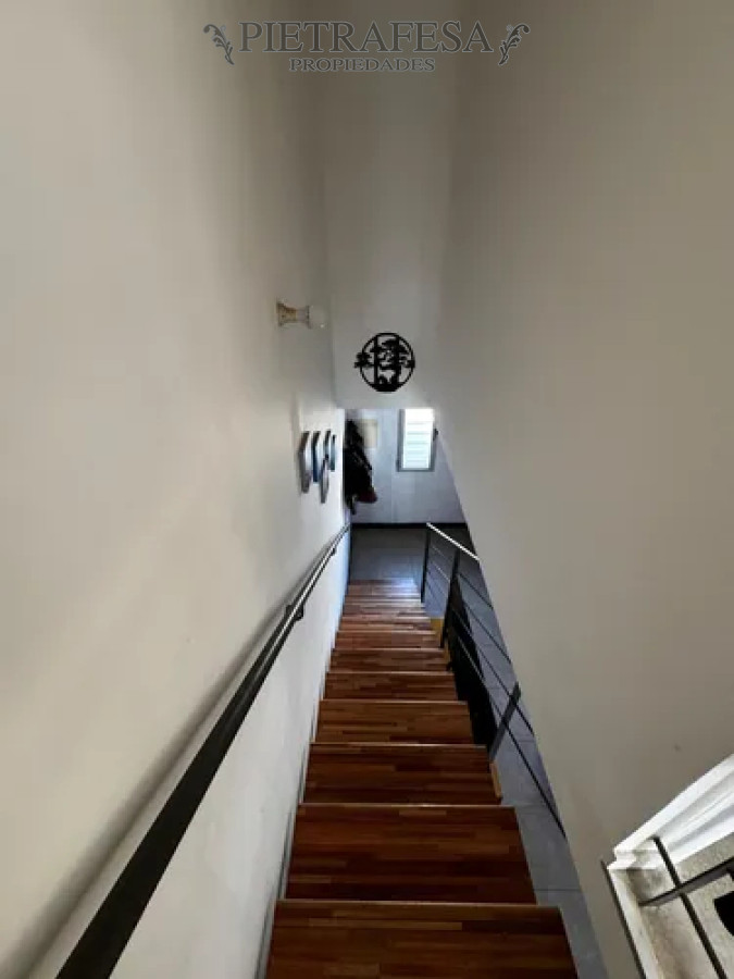 Apartamento ID.14511 - Apartamento en venta con renta tipo duplex, 2 dormitorios, 1 baño, patio con parrillero, cochera. San José de Carrasco.