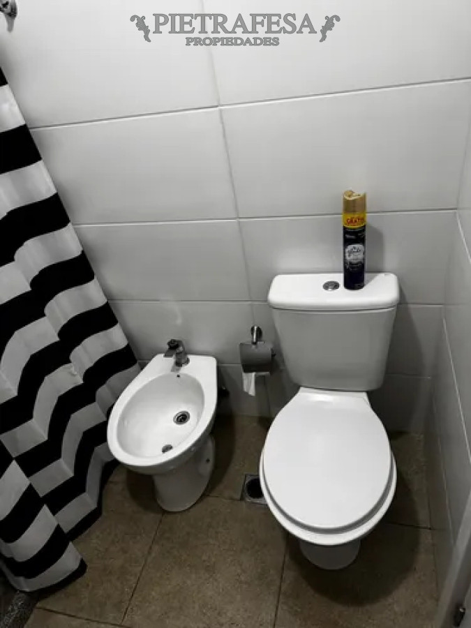 Apartamento ID.14511 - Apartamento en venta con renta tipo duplex, 2 dormitorios, 1 baño, patio con parrillero, cochera. San José de Carrasco.