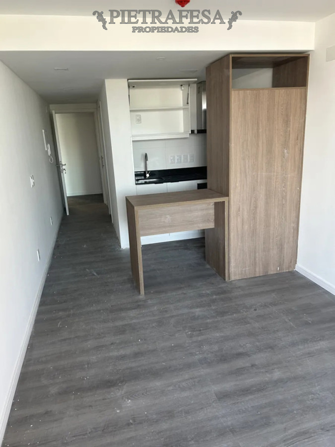 Apartamento ID.14893 - Apartamento en venta con renta, monoambiente, 1 baño. Barrio Sur.