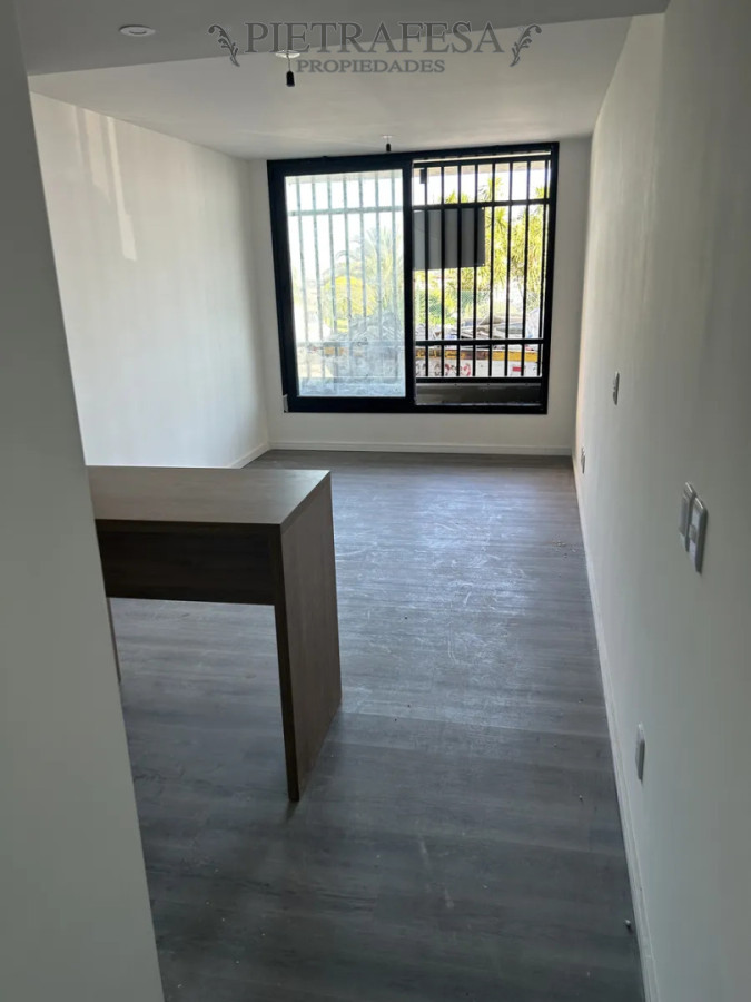 Apartamento ID.14893 - Apartamento en venta con renta, monoambiente, 1 baño. Barrio Sur.