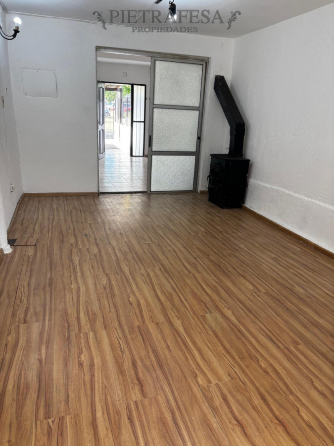 Apartamento ID.14949 - Apartamento en venta con renta, 1 dormitorio, 1 baño, patio, cochera, barbacoa. Malvin.