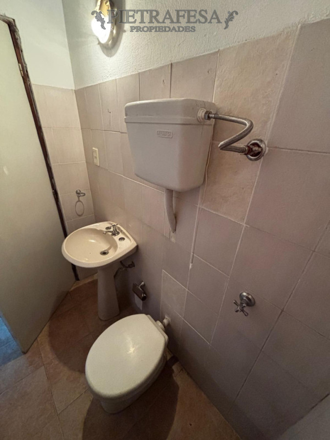 Apartamento ID.14949 - Apartamento en venta con renta, 1 dormitorio, 1 baño, patio, cochera, barbacoa. Malvin.