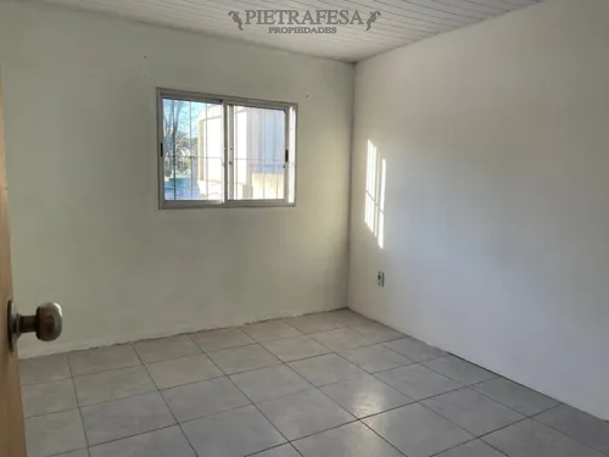 Apartamento ID.13899 - Apartamento en alquiler, 3 dormitorios, 2 baños. Colon.