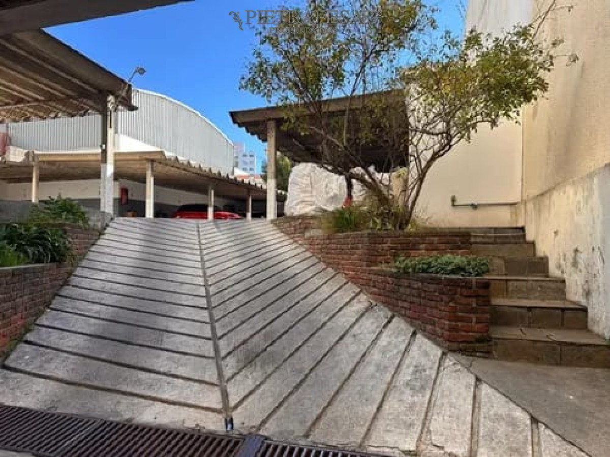 Apartamento ID.16120 - EXCELENTE APARTAMENTO DE 2 DORMITORIOS CON GARAJE EN PARQUE BATLLE.