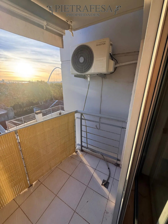 Apartamento ID.15777 - Apartamento en venta, 2 dormitorios, 1 baño, terraza, garaje. Aguada.