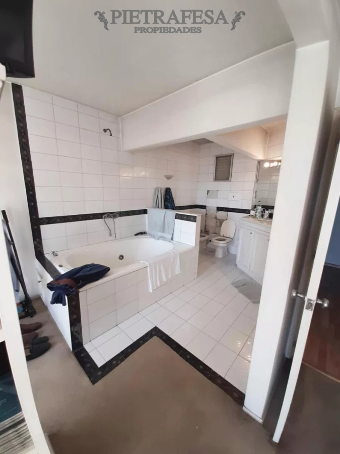 Apartamento ID.7176 - Apartamento en venta, nuda propiedad, 2 dormitorios, 3 baños y garaje-Juan De León -Buceo