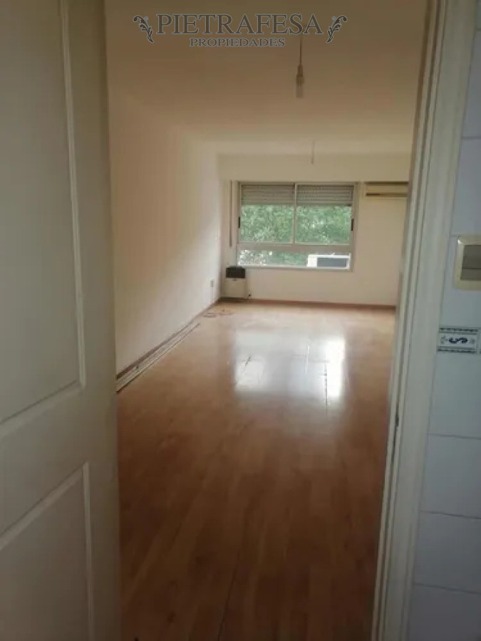 Apartamento ID.13368 - Apartamento en alquiler, 2dormitorios, 1baño, terraza lavadero. Tres Cruces.