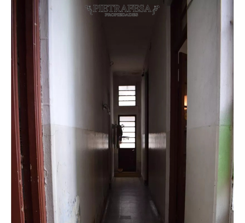 Apartamento ID.12550 - Apto en venta 5 dormitorios, 2 baños, patio-Cordón 