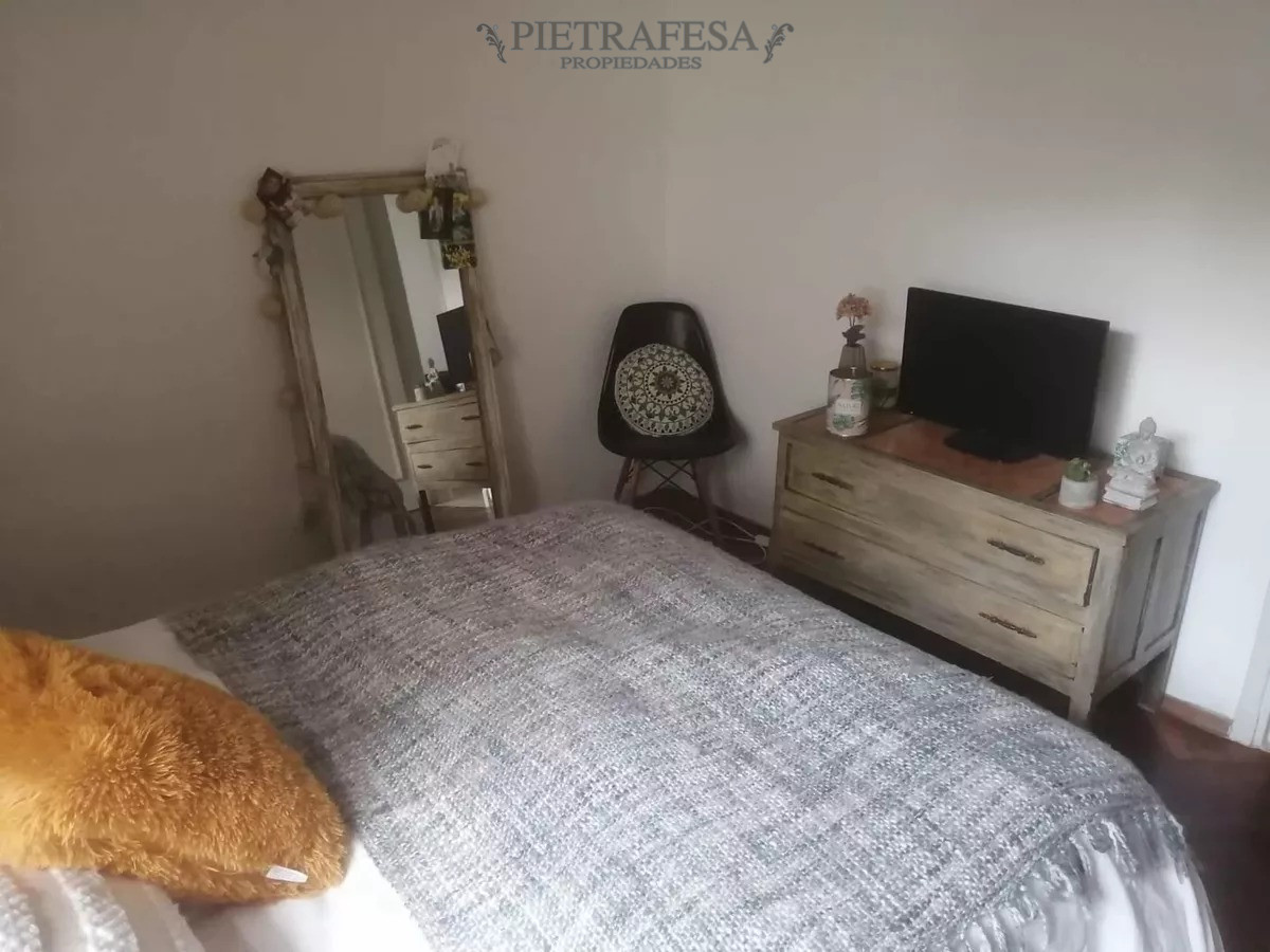 Apartamento ID.12090 - Apto en venta con renta 2 dormitorios, 1 baño -Punta Carretas