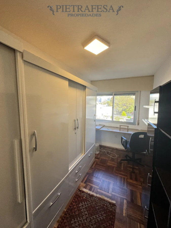 Apartamento ID.14649 - Apartamento en alquiler, 2 dormitorios, 1 baño, terraza lavadero. Pocitos.