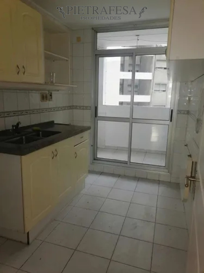 Apartamento ID.13368 - Apartamento en alquiler, 2dormitorios, 1baño, terraza lavadero. Tres Cruces.