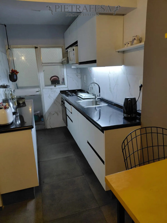 Apartamento ID.15799 - Apartamento en venta, 3 dormitorios, 2 baños, terraza, garaje. Centro.