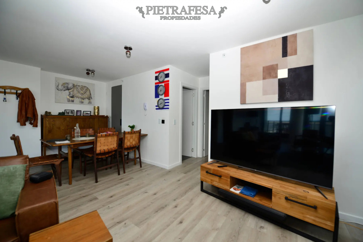 Apartamento ID.15101 - Apartamento en venta, 3 dormitorios, 2 baños, terraza, garaje. Amueblado. Buceo.
