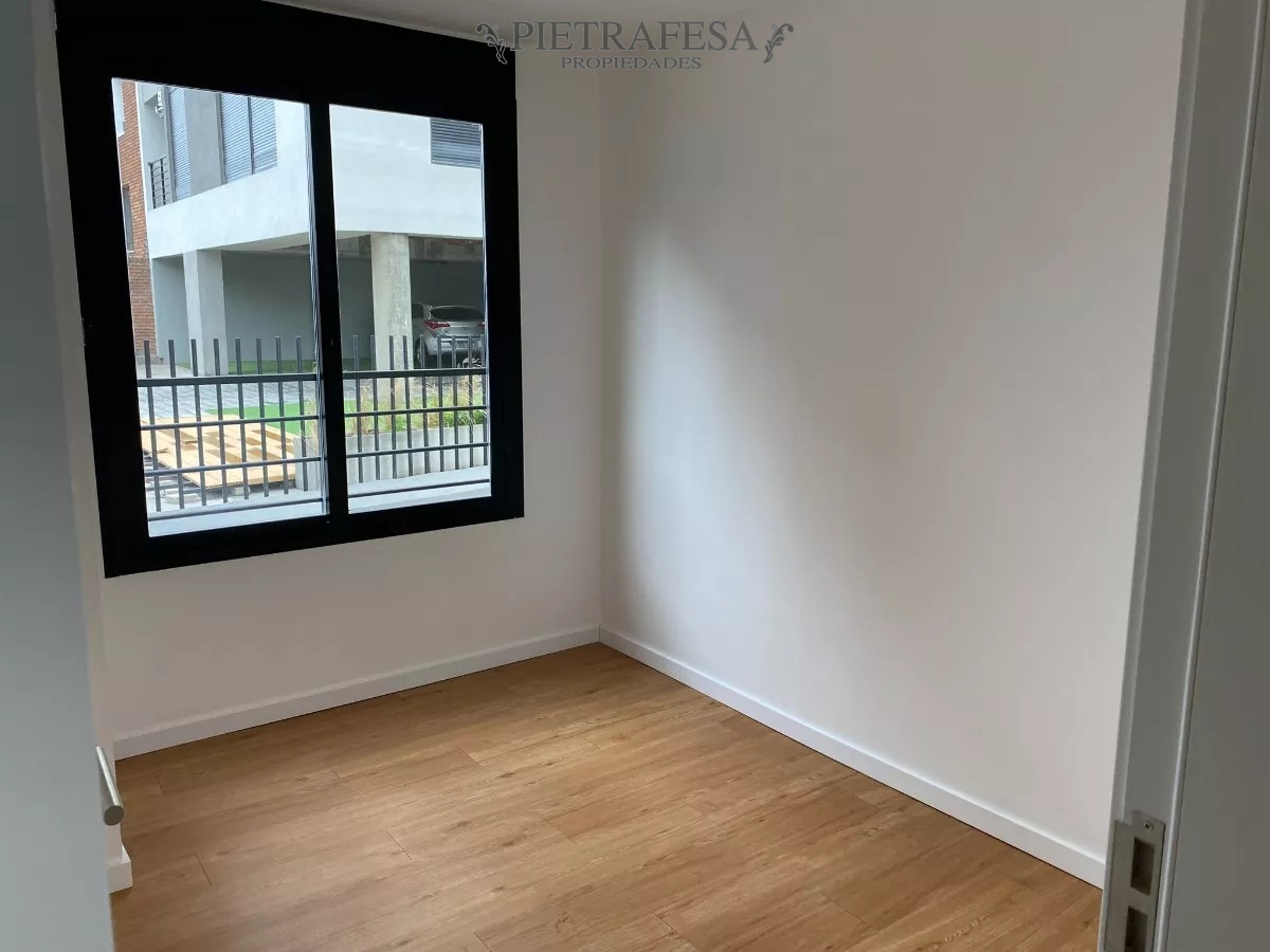 Apartamento ID.7259 - Apartamento en alquiler, 2 dormitorios, 1 baño, terraza, Felipe Sanguinetti, Unión.