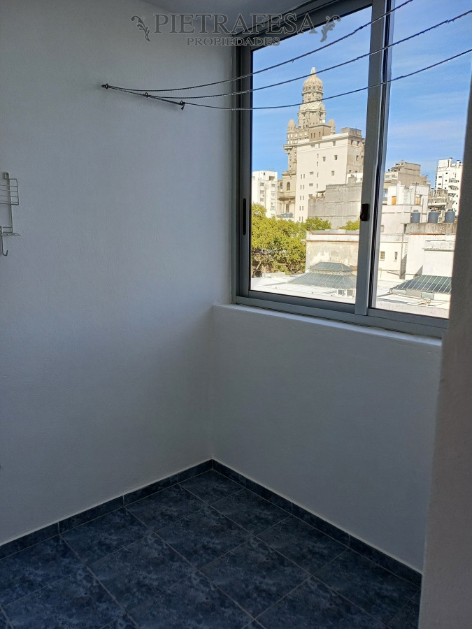 Apartamento ID.9011 - Apartamento en alquiler, Monoambiente, 1 baño, terraza. Centro.