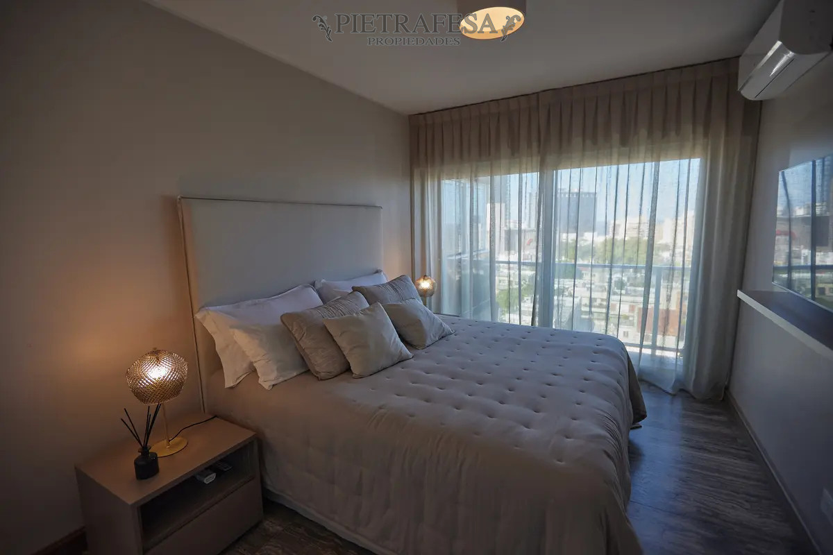 Apartamento ID.14274 - Apartamento en alquiler, 3 dormitorios, 3 baños, terraza, garaje, jacuzzi. Punta Carretas.