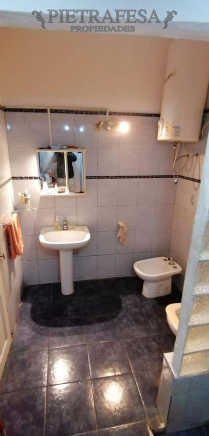 Apartamento ID.3023 - Apartamento en venta, 2 dormitorios, 1 baño, Cerro Largo, Centro.