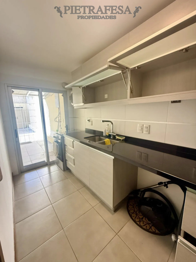 Apartamento ID.15326 - Apartamento en venta, 2 dormitorios, 2 baños, terraza, patio, garaje. Malvin.