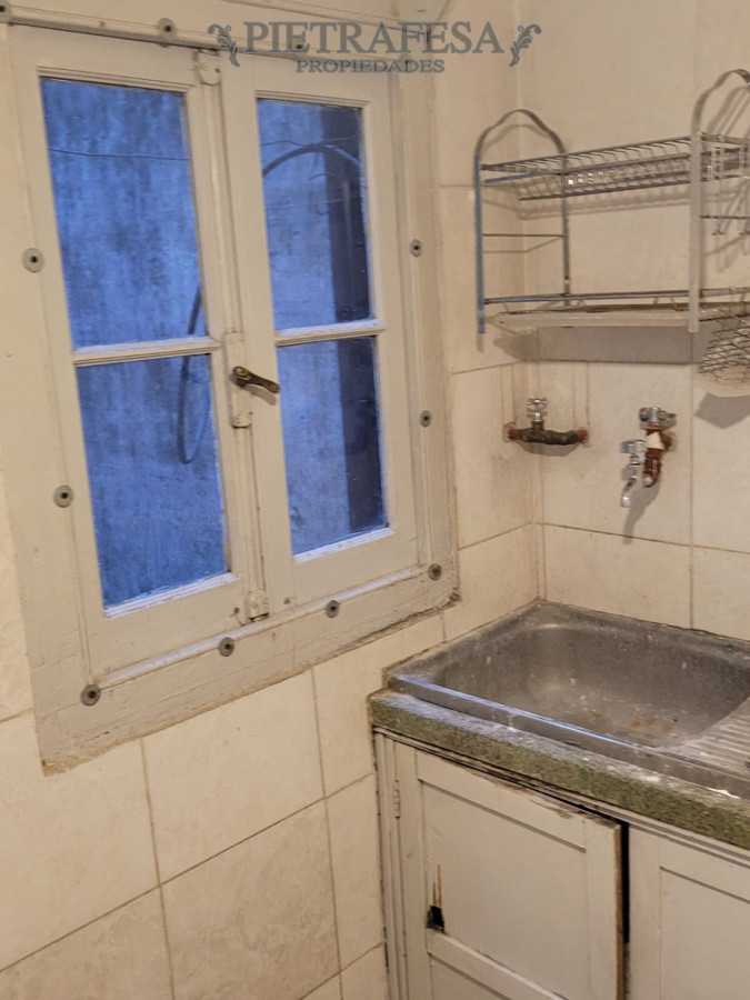 Apartamento ID.5720 - Apartamento en alquiler 3 dormitorios, 1 baño en  Julio Herrera y Obes - Centro 