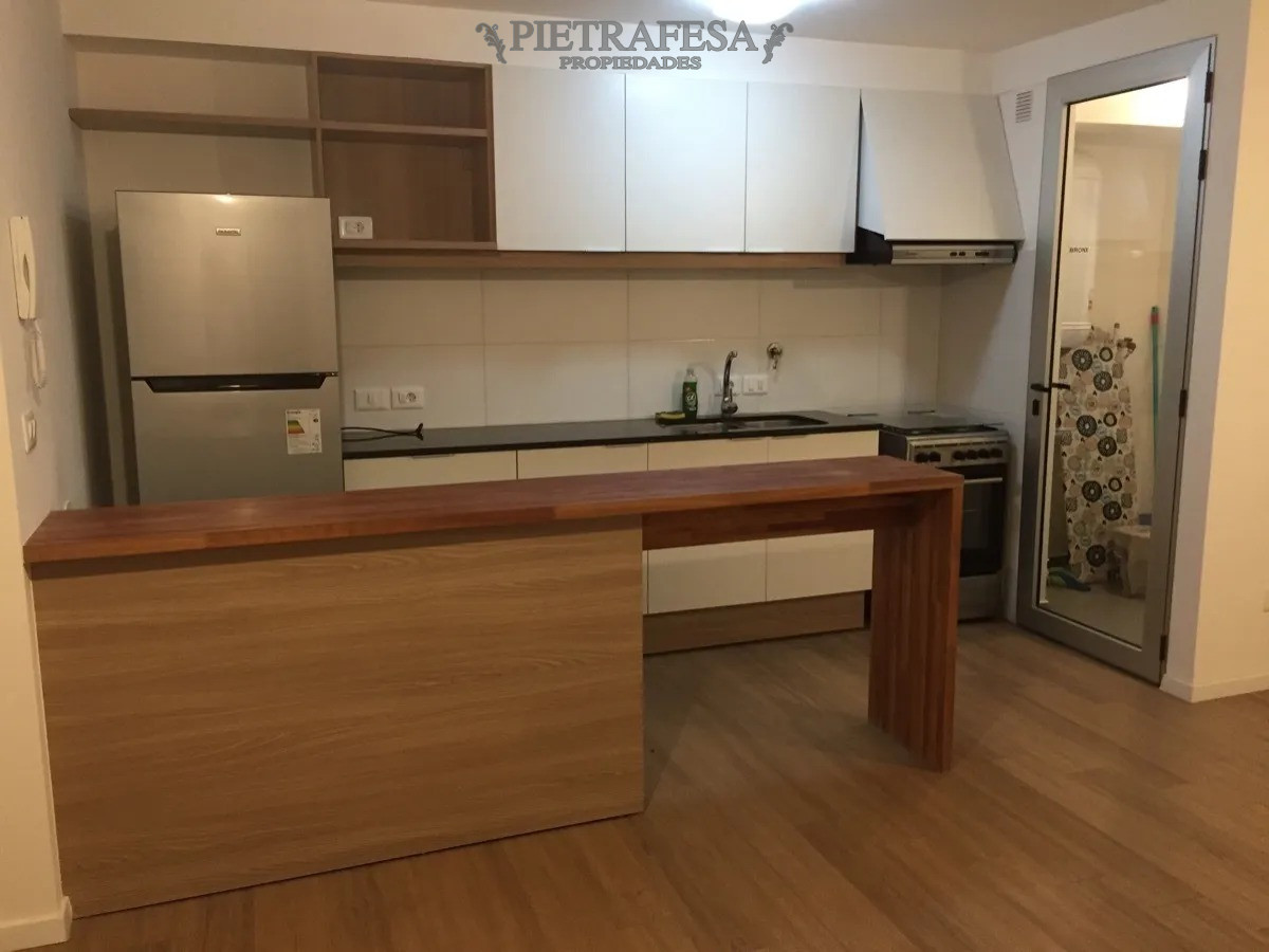 Apartamento ID.3140 - Penthouse en venta con renta 1 dormitorio, 1 baño. Terraza con parrillero-Manuel Pagola-Pocitos