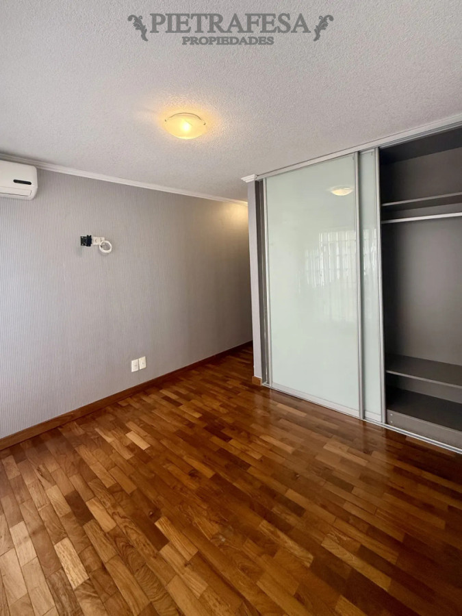 Apartamento ID.15326 - Apartamento en venta, 2 dormitorios, 2 baños, terraza, patio, garaje. Malvin.