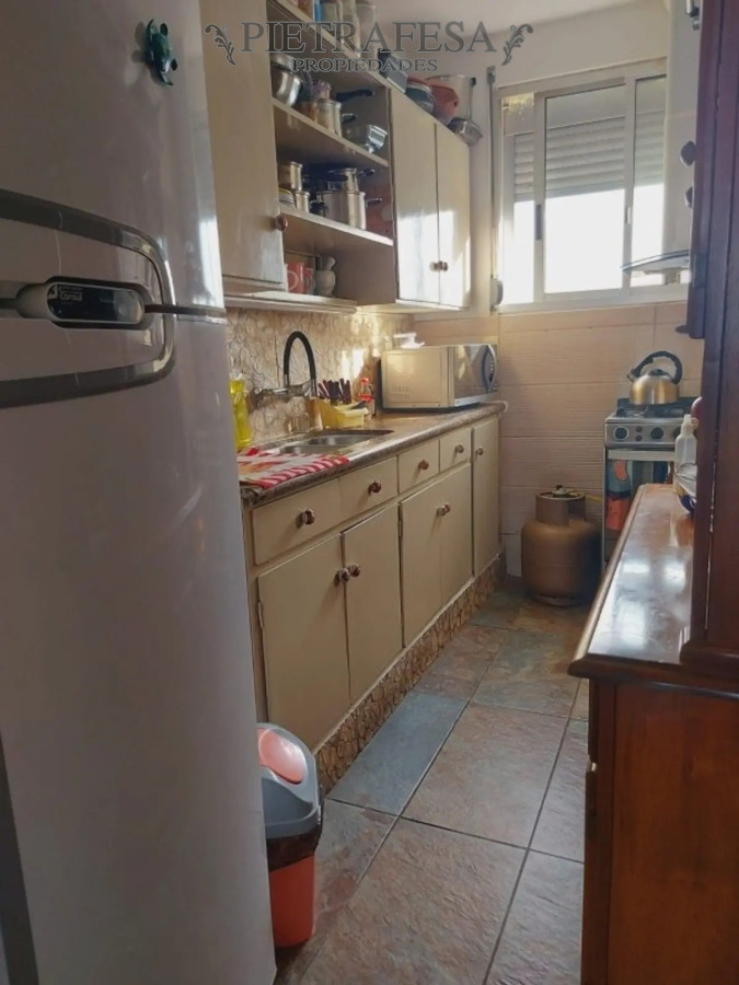 Apartamento ID.5123 - Apartamento en venta 2 dormitorios, 1 baño y garaje- Soca- Pocitos