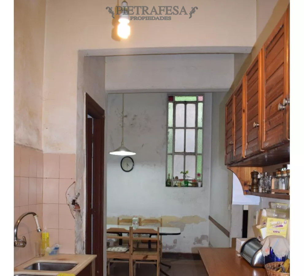 Apartamento ID.12550 - Apto en venta 5 dormitorios, 2 baños, patio-Cordón 